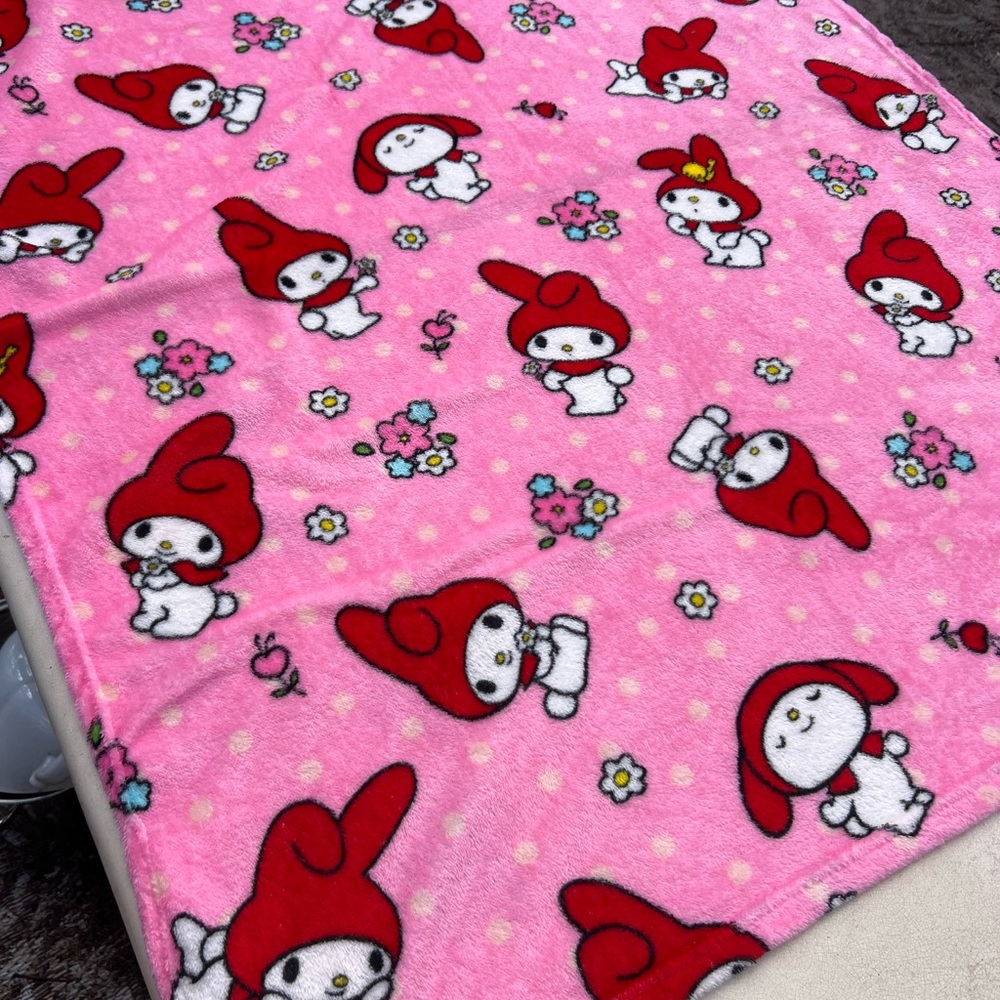 Sanrio Pink n red My Melody Throw